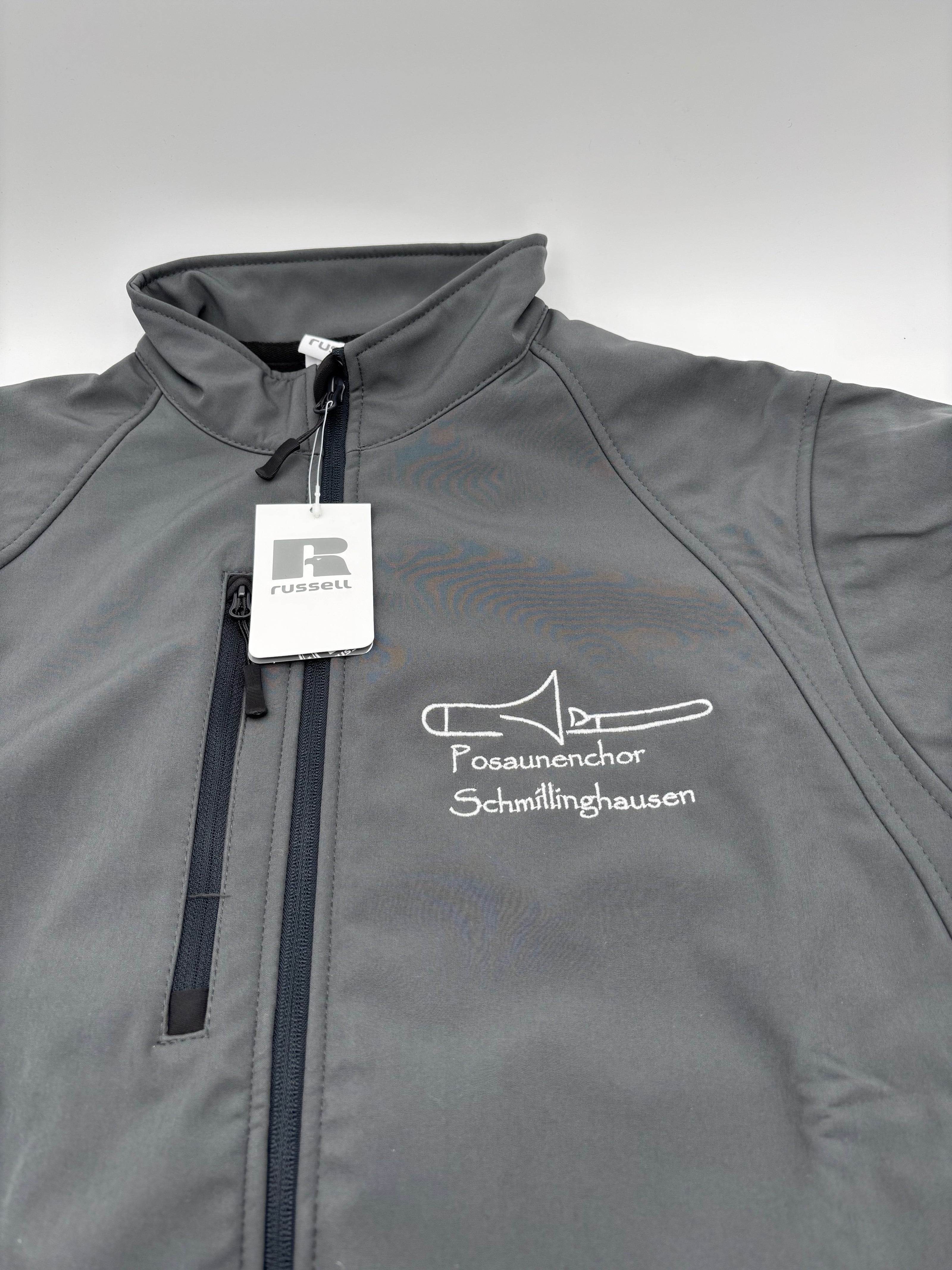 Referenzen: Bestickte Softshelljacke mit Logo für den Posaunenchor Schmillinghausen