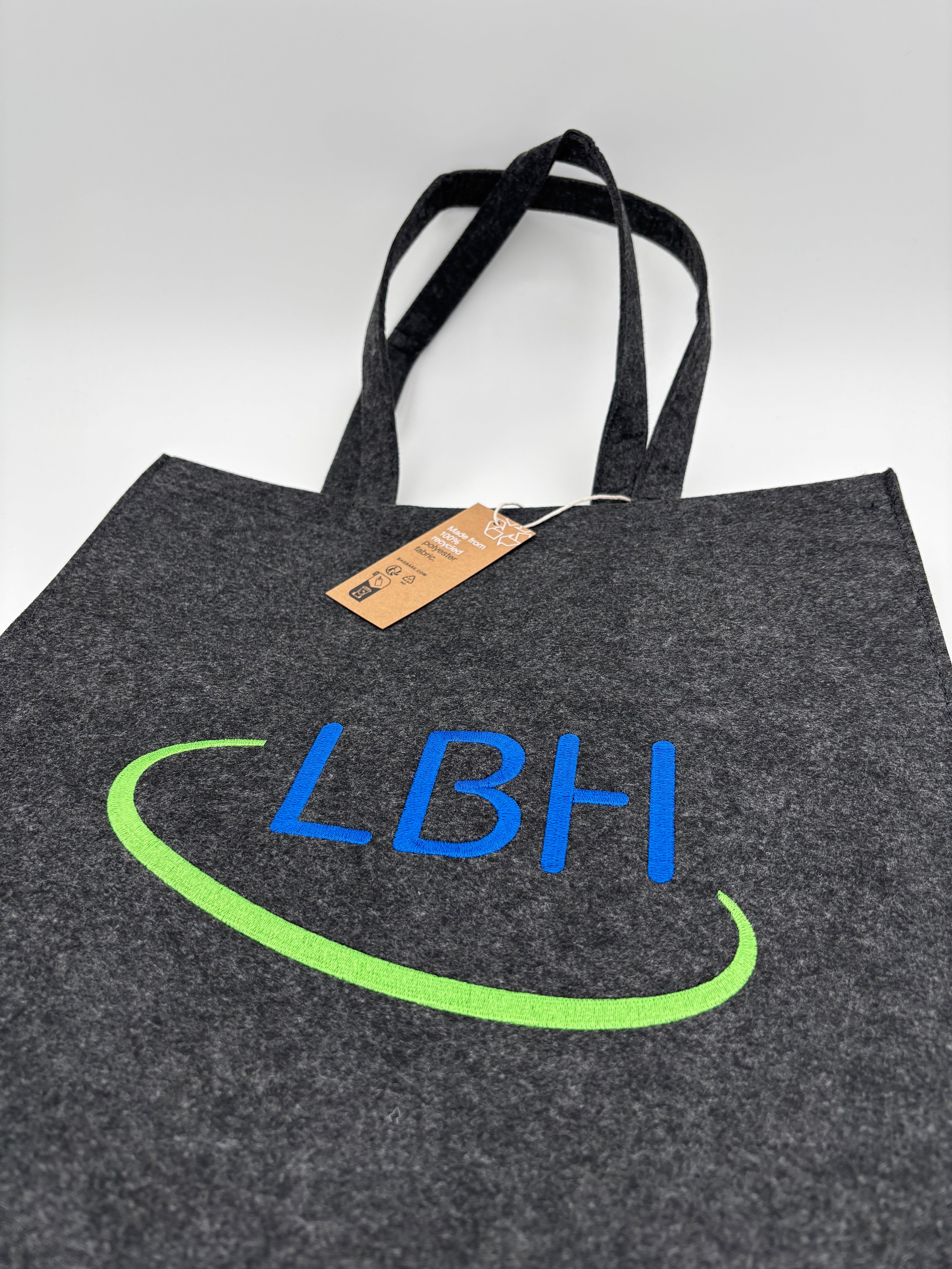 Referenzen: Bestickte Filztaschen mit Logo für LBH Steuerberater in Bad Arolsen