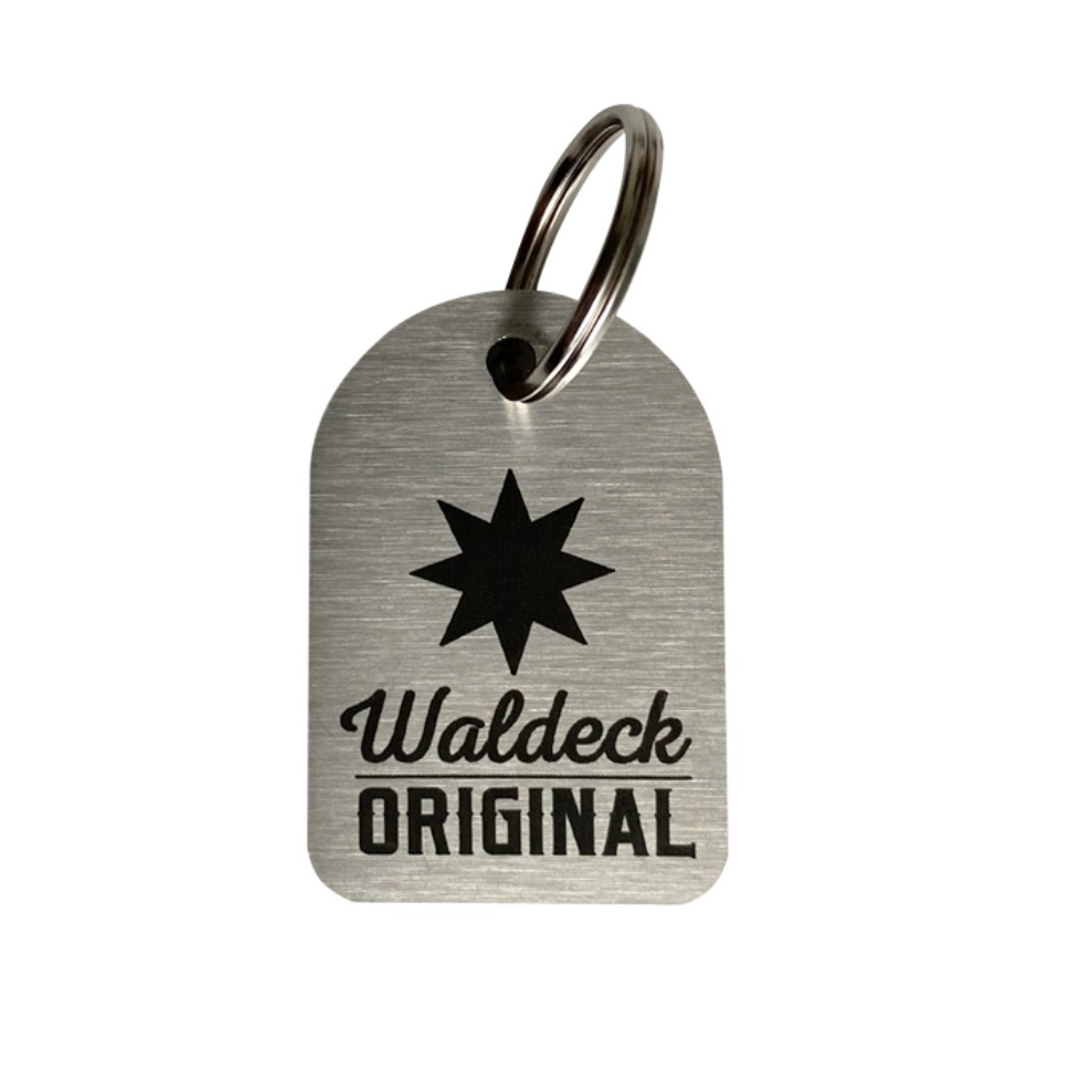 Schlüsselanhänger mit eingraviertem Waldecker Stern – regionales Symbol aus Nordhessen